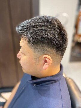 バーバーバー 四谷(BARBER-BAR) 大人の刈り上げスタイル