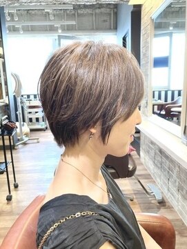 クロワ(croix) ショートボブ/ミニボブ×艶カラ-