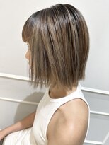 ネオリーブギンザ 銀座店(Neolive GINZA)&nbsp;(銀座) ハイライト　切りっぱなしボブ　ハイトーン