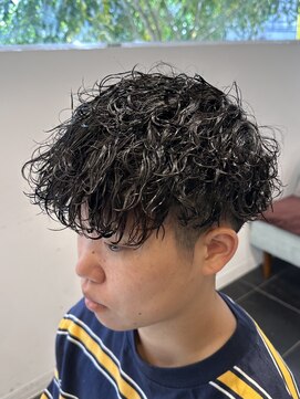 ピークスヘア(peaks hair) 波巻きパーマ マッシュパーマ メンズパーマ スパイラル フェード