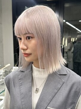 ソル ジングウマエ(SOL JINGUMAE) ミルクティーベージュダブルカラーインナーカラーショートボブ