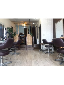 男女問わず、幅広い年代のお客様が気取らず通えるアットホームなサロン♪[新座]