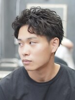 ノーエン(noen)&nbsp;波巻きスパイラルパーマツイストスパイラルパーマセンターパート