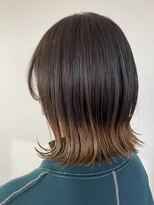 アングゥギャラリー(ungu GALLERY)&nbsp;ミディアム/切りっぱなし/グラデーション