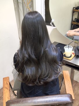 シアン バイ アルテフィーチェ(CYAN by artefice) 髪質改善 スーパーロング ワンレングス レイヤー 韓国風巻き