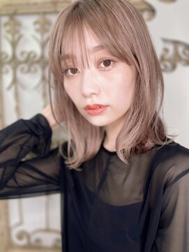 透明感ハイトーンピンクベージュ/ミディアムレイヤー小顔p川口