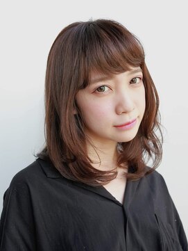 ルティア(Lutia) 斜めバング ニュアンスウェーブ ナチュラルブラウン★★