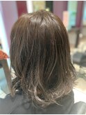 ツヤ、透明感のあるアッシュ系