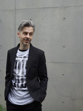 ダマーニ 表参道(DAMANI) ツーブロックでつくるアレンジ自在のかき上げ・ビジネスヘア