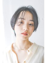 リッカ(RICCA)&nbsp;イメチェン/ダークアッシュ/センターパート/ショートヘアW0118