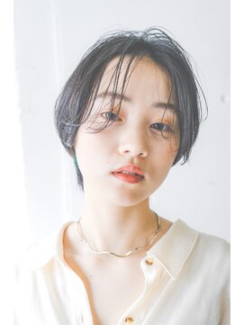 リッカ(RICCA) イメチェン/ダークアッシュ/センターパート/ショートヘアW0118