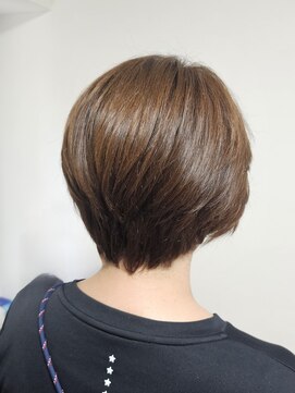 レリビー アウラ(LELiBE_'aula) ショートヘアー