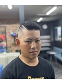 スキンフェード×ハードパート
