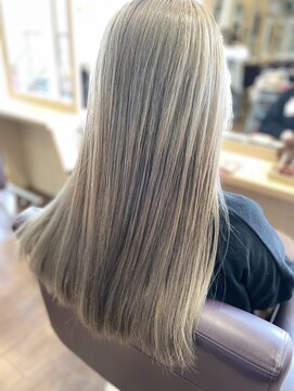 ヴィサージュジョイン(VISAGE join) ベージュカラー