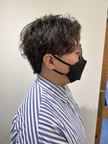 リリアーナ(LILIANA)&nbsp;スパイラルパーマ　メンズパーマ　センターパート