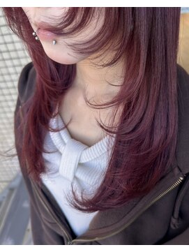 ミラシィ 稲毛(Mirashy) ワインレッド×レイヤーカット“クール系可愛い“