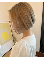 キキ(kiki)&nbsp;ハイトーンボブ