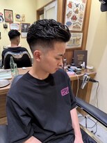 フォーコーナーズ(Four Corners)&nbsp;極道パーマ/フェード