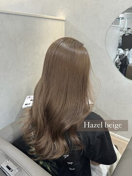 サロンドクオリア(Salon de Qualia) ヘーゼルベージュ/ミルクティベージュ/ハイトーンロング/R