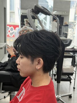 オーバルバイアピッシュ(OVARL by apish) フェザーパーマ/毛流れパーマメンズパーマカルマパーマ