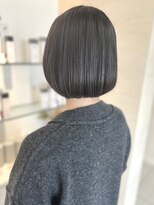 ヒビカ(HIBIKA)&nbsp;青みで魅せる透け感ボブ