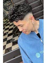 ケーエムシーセントラルルーツ(KMC Central Roots)&nbsp;フェード＆カット＆メンズパーマ