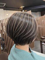 ビューティアンドスパ ガガ(GAGA)&nbsp;くびれショートボブ×艶髪グレージュハイライト