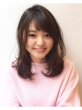 ループス(Roops) Roops高石奈月 ゆるふわ大人可愛いミディアムパーマ