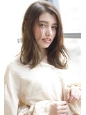 ひし形シルエットなマッシュウルフとろみグレージュミディアム