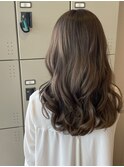 ママ世代にオススメ!ナチュラルベージュ 大人ブリーチ