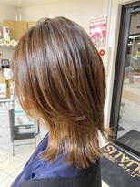 クオリス 上板橋店(QUALIS)&nbsp;外ハネくびれレイヤースタイル【ベージュブラウンカラー】