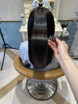 ロンド ストラーダ 心斎橋(Lond strada) ★柔らか縮毛矯正でサラ艶美髪のススメ★