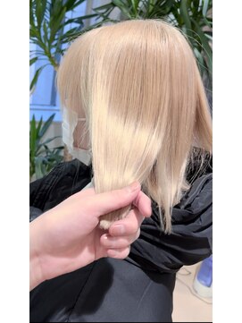 アウラ(AURA) 抜きっぱなしブリーチ