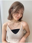 20代30代大人可愛いアッシュベージュくびれボブ透明感