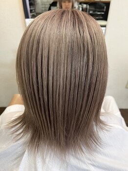 リオン(RION)の写真/《ブリーチ無しで明るい髪色に変身♪》大好評★ダブルイルミナカラーでダメージレスで透明感ある艶髪を♪