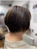 ショートボブ