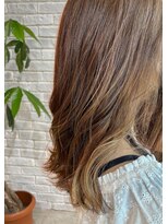 スペックホルダー(Spec Holder)&nbsp;大人可愛い20代30代インナーカラーブラウンベージュカラー