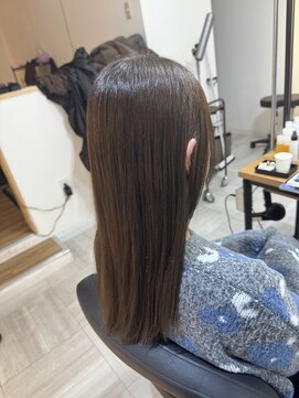 エフフォーユアヘアー(F for your hair) ストレートパーマ、グレージュカラー