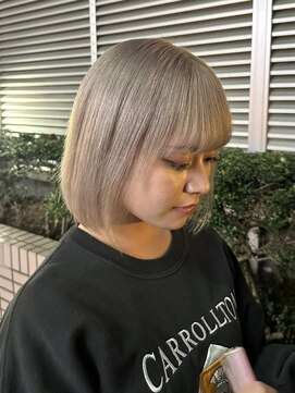 ギークス(GEEKS) 【GEEKS渋谷】シルバーカラー/ホワイトシルバー/ハイトーンボブ