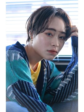 テトヘアー(teto hair) ハンサムショート、前下がりショート、センターパート