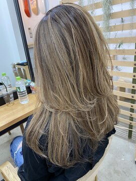 キューズ クラブ(cuz KLUB) 【cuz KLUB】バレイヤージュ × レイヤーロング