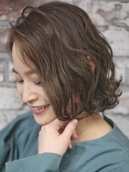 ヘアワークス ジャーニー(HAIR WORKS JOURNEY)の写真/お客様一人一人との時間を大切にしたカウンセリングだから、寄り添った提案と満足のいく仕上がりを実現♪