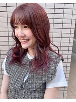 モスト(MocT) 鮮やかピンクヘア×ロング