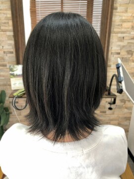 ハサミバイアトリエナガノ 千葉(8sami by atelier nagano) デザインカラー／レイヤーカット/ウエットヘア/オリーブベージュ