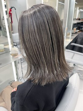 アールプラス 新宿(ar+) ハイライトカラー