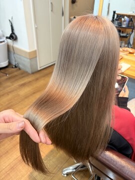 アン ブリーチ(UN BLEACH) ミルクティー×髪質改善トリートメント【高木】