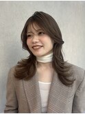 大人可愛いくびれミディ × 柔らかブラウン