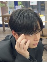 ティーヘア(t.hair)&nbsp;曲がる縮毛矯正/センターパート/フェザーショート/刈り上げ