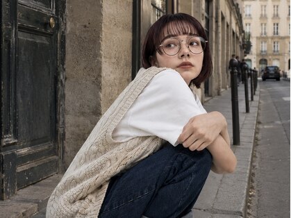 ケイリー(KAYLEE)の写真