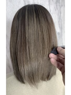 リヒト ヘアワークス(Licht HairWorks) パーソナルハイライト＋髪質改善ハリウッドトートメント